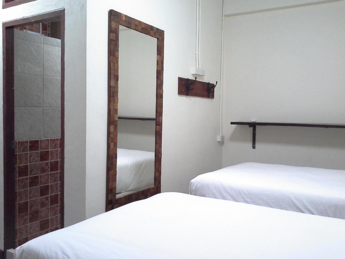 Bc Guesthouse Banglamphu Bangkok Exterior photo