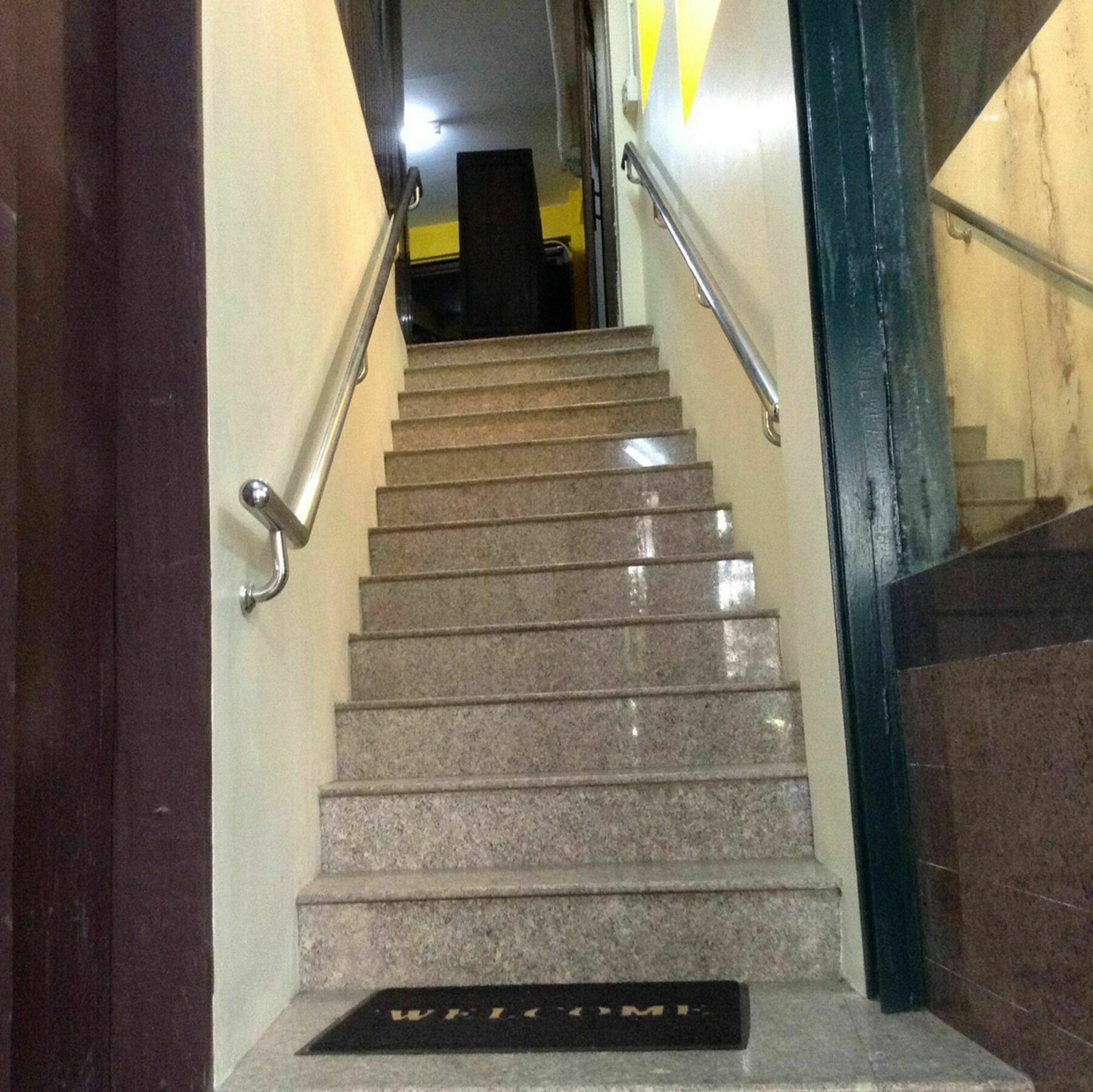 Bc Guesthouse Banglamphu Bangkok Exterior photo